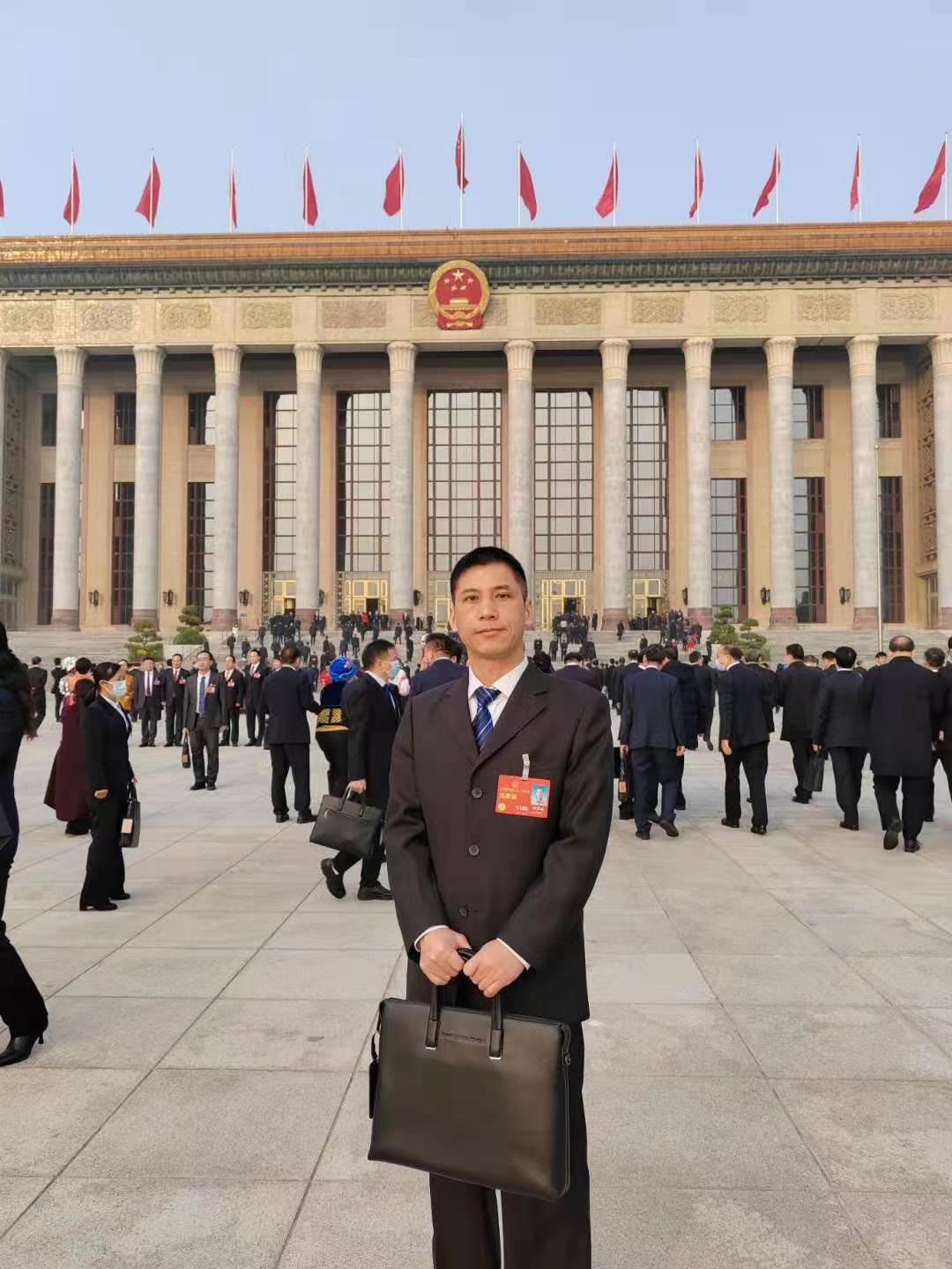 传递两会精神 凝聚奋进力量——BEATS365贵溪公司全国人大代表何雄斌履职归来忙宣讲
